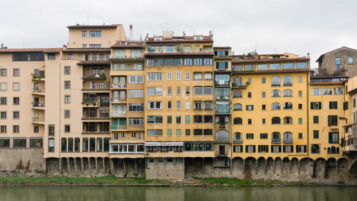 Houses along the Arno in the Oltrarno