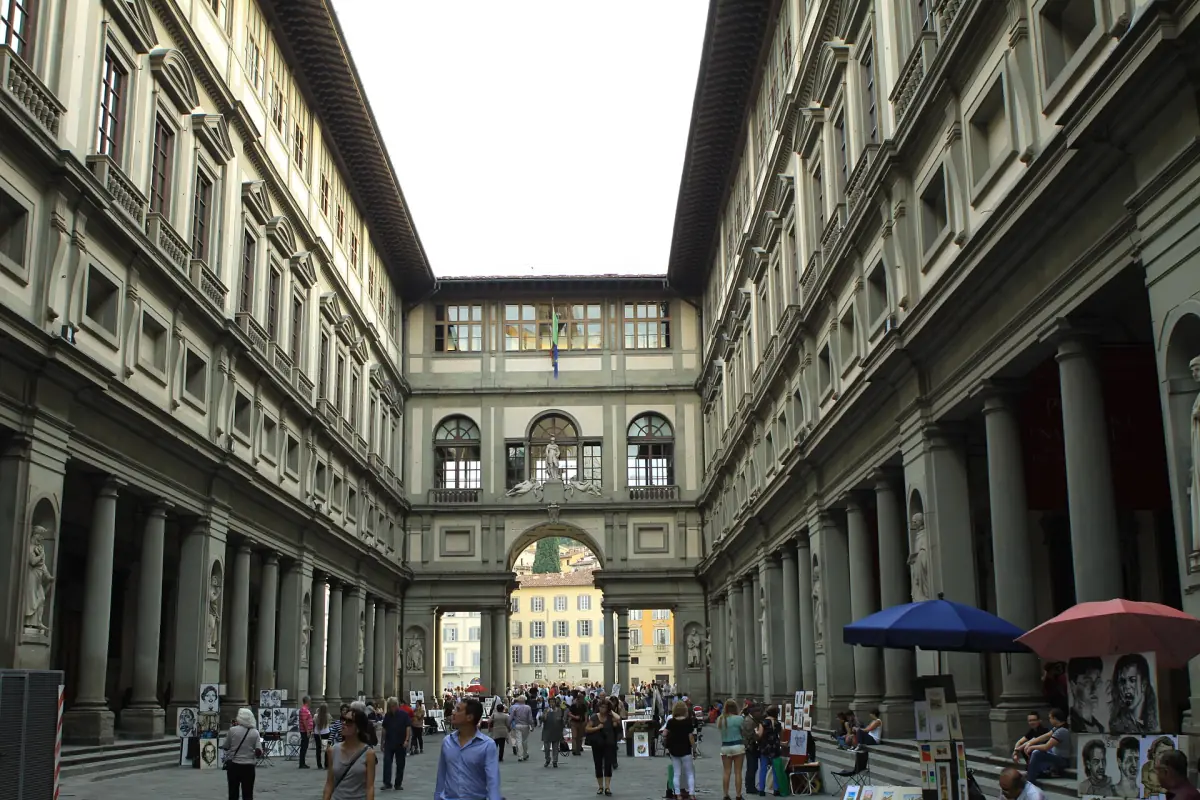 Il cortile degli Uffizi